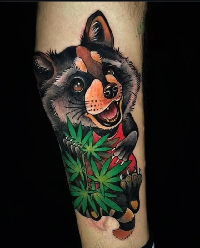 Tatuaje línea fina por Jheny Diemond en Vallarta Ink, Puerto Vallarta