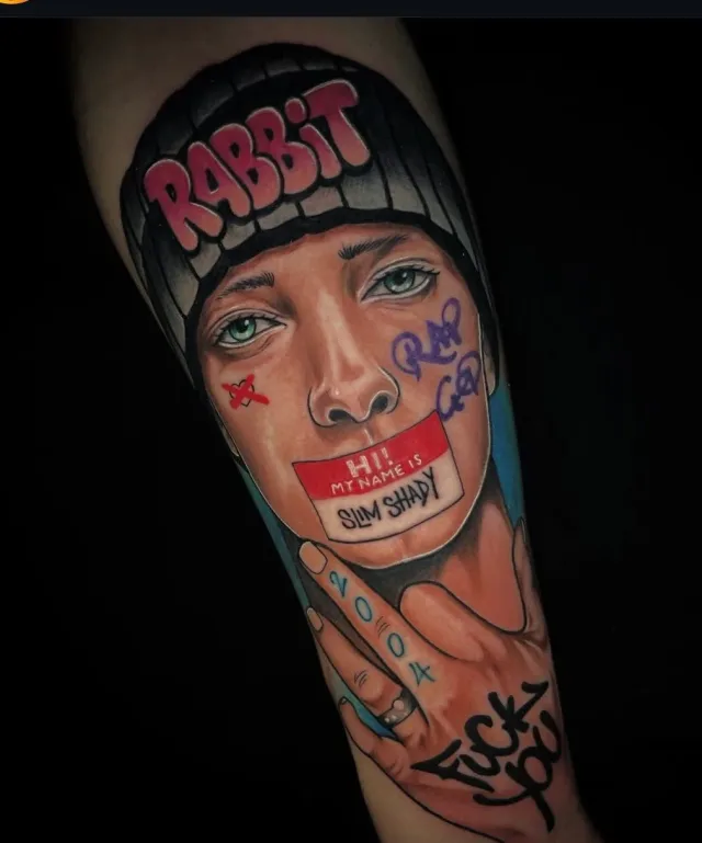 Tatuaje línea fina por Jheny Diemond en Vallarta Ink, Puerto Vallarta