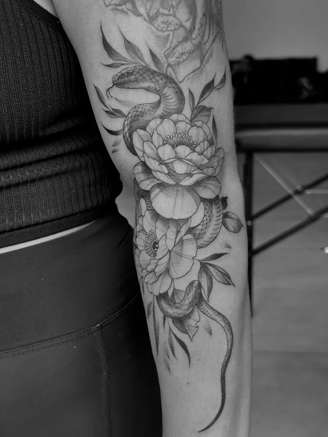 Fine Line tattoo by Christopher Gutierrez, Puerto Vallarta